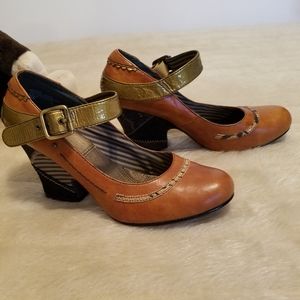 Bobbi Blu Mary Jane Heels Size 8.5M
